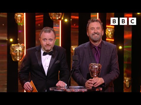 Lee Mack and Chris McCausland make the funniest presenting duo 😂 | The BAFTAS 2022 - BBC