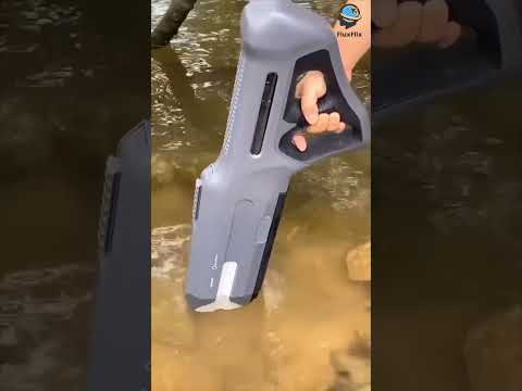 Epic Water Splashing Gun Fun: Get Ready for an Aquatic Adventure!